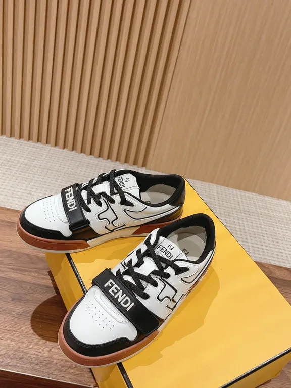 Fendi Shoe 